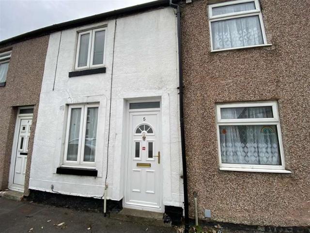 Cottage for rent in Mold