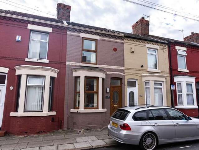 Cottage for sale in Cabbage Hall, Calderstones