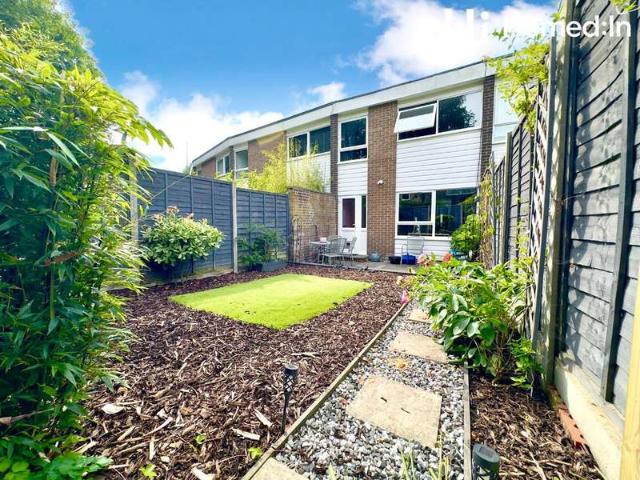 Cottage for sale in North Heath, Horsham