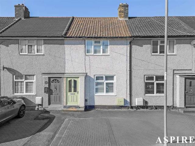 Terraced House for sale in Dagenham, Dagenham