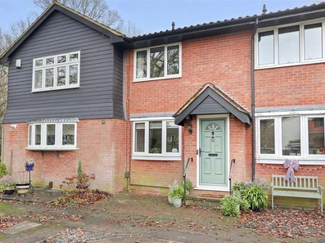 Cottage for sale in Theydon Garnon, Epping
