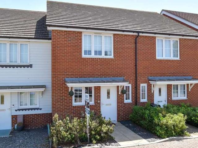Cottage for sale in Bersted, Clapham