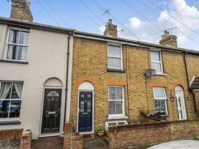 Cottage for sale in Preston, Swale