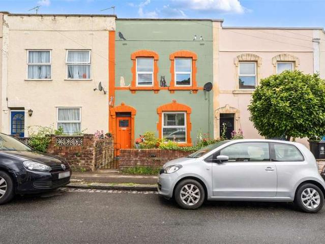 Cottage for sale in Feckenham, City Of Bristol