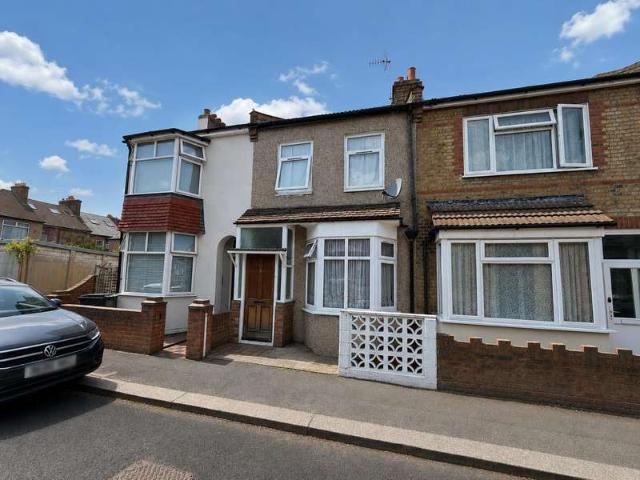 Cottage for sale in London Borough of Waltham Forest, Greater London