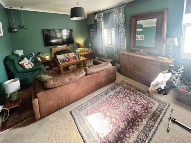 Cottage for sale in Gun Hill, Warwickshire