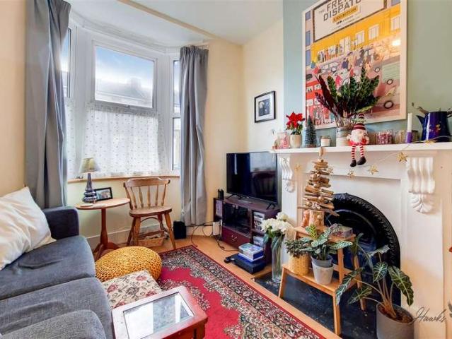 Cottage for sale in Stratford Marsh, Greater London