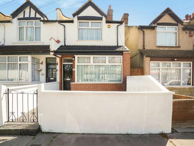 Cottage for sale in London Borough of Croydon, Thornton Heath