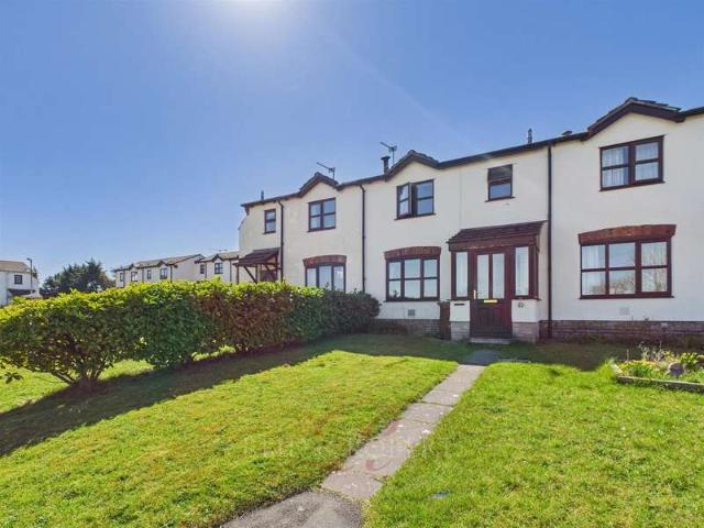 Terraced House for sale in Holywell, Halkyn