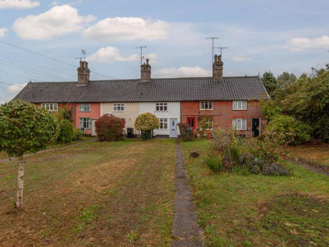 Cottage for sale in Wickham Market, Eastbridge