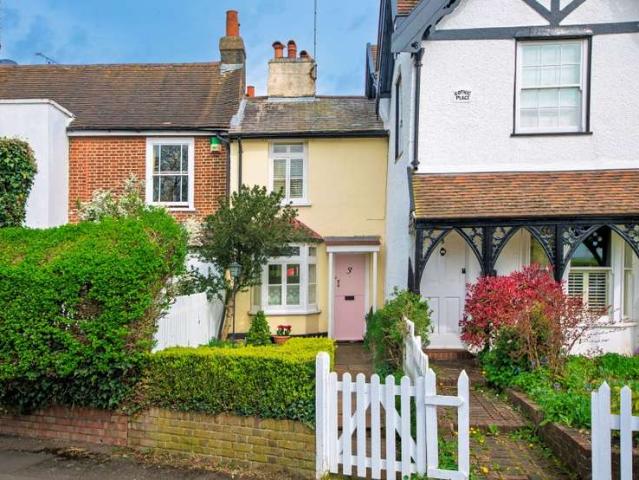 Cottage for sale in High Barnet, Greater London