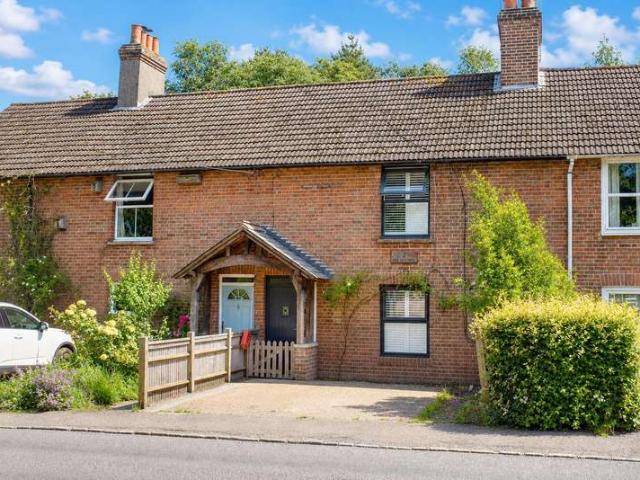 Cottage for sale in Cackle Street, Heathlands