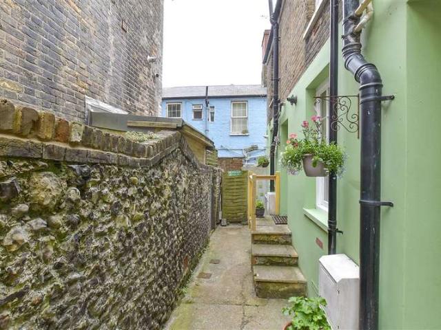 Cottage for sale in Ash, Kent