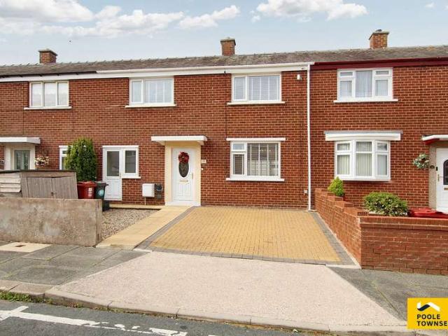 Cottage for sale in North Scale