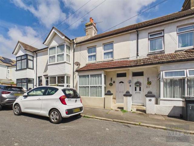Cottage for sale in Sidley, Rother