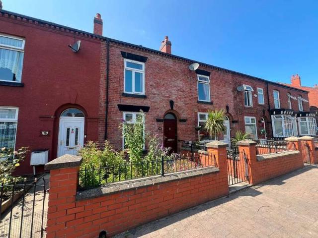 Cottage for sale in Bradshaw, Lee Bank