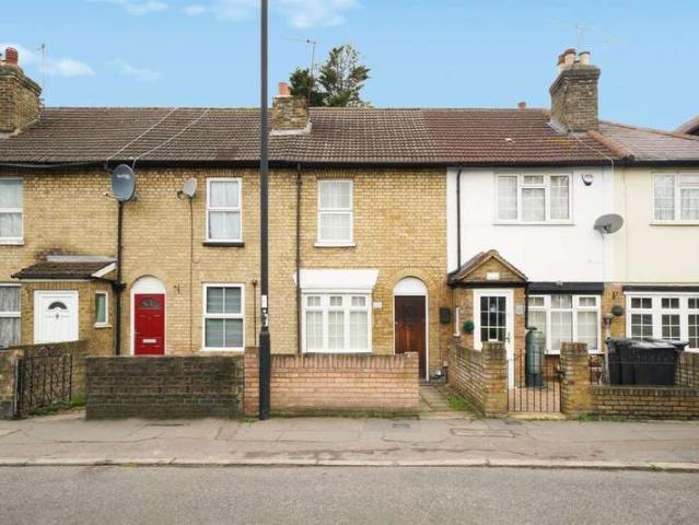 Cottage for sale in Enfield Island Village, Greater London