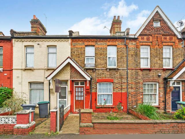 Cottage for sale in Noel Park, Greater London