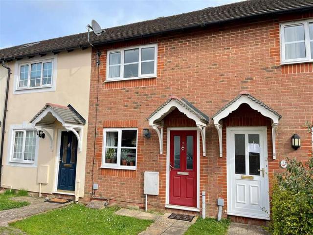 Cottage for sale in Bishopdown, Wiltshire