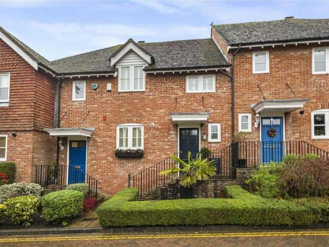 Cottage for sale in The Butts, Kent