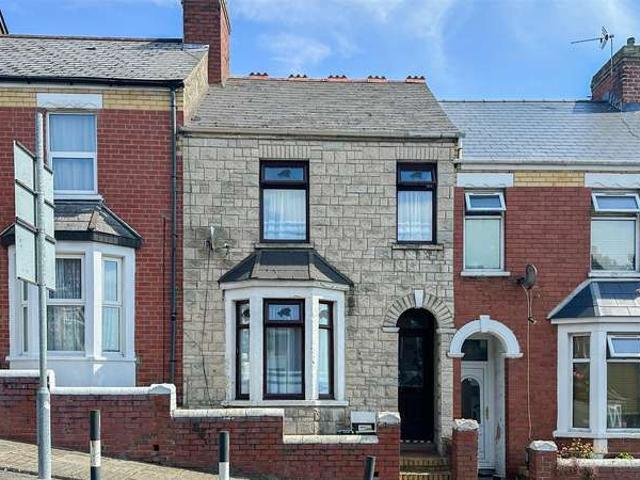 Cottage for sale in Cwm Talwg, Barry