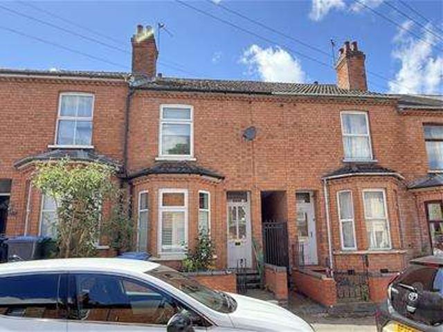 Cottage for sale in New Bilton