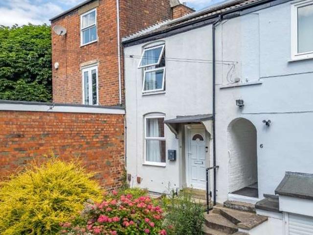 Terraced House for sale in Lincoln, Whitton Park