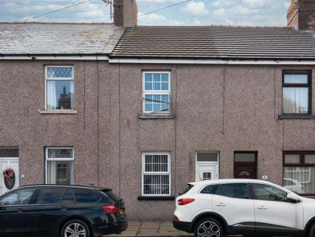 Cottage for sale in North Scale