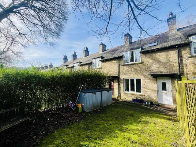 Terraced House for sale in Huddersfield, Taylor Hill