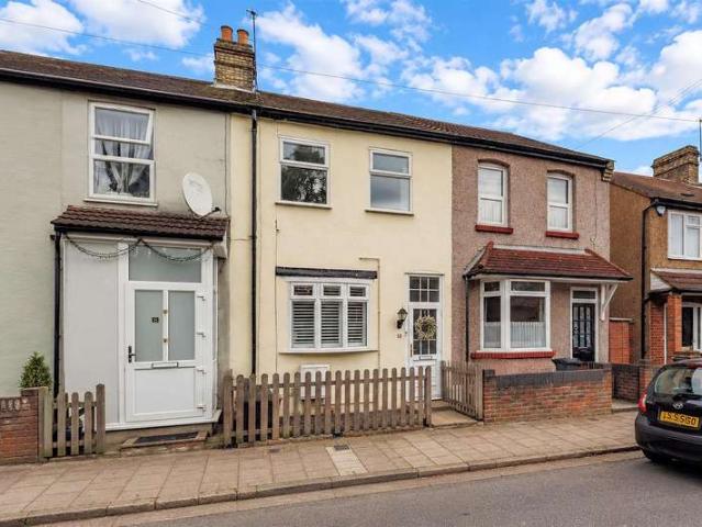 Cottage for sale in Broxbourne, Hertfordshire