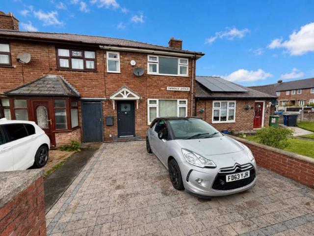 Cottage for sale in Hulme, Warrington