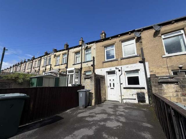Cottage for sale in Bracken Bank, Bradford