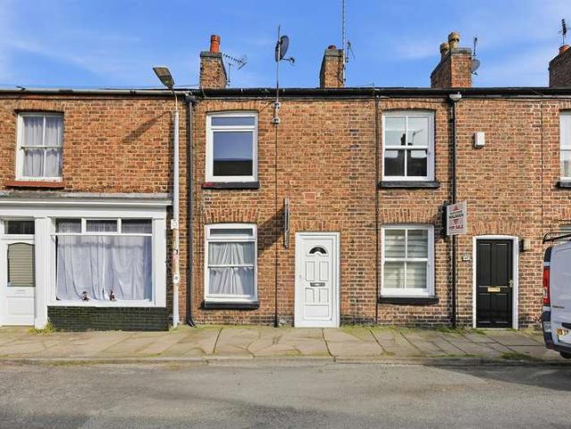 Cottage for sale in Moss Rose, Macclesfield