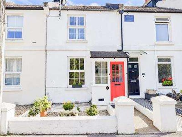 Cottage for sale in Glenleigh Park, Rother