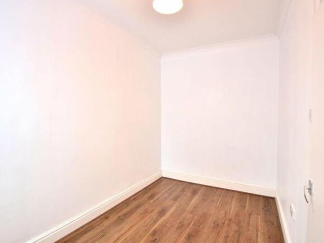 Cottage for rent in Kings Heath, Wake Green