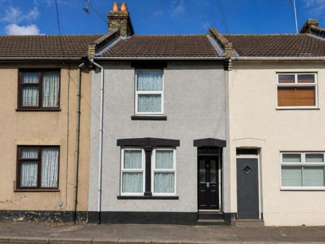 Cottage for rent in Luton, Chatham