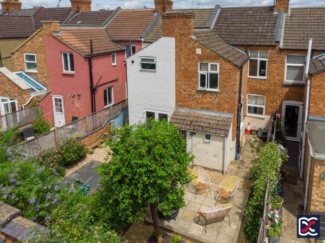 Terraced House for rent in Abington Terraced House for rent in Abington