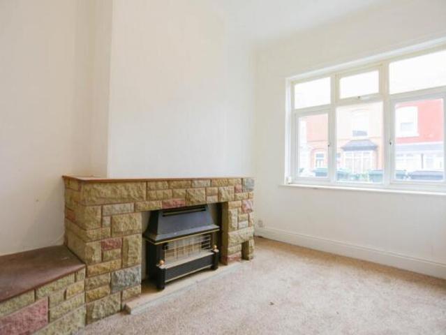 Cottage for rent in Smethwick, West Midlands