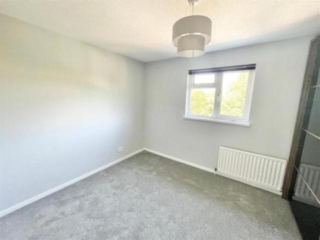 Cottage for rent in Mount Wise