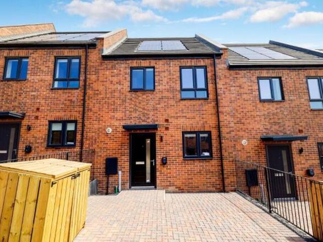 Cottage for rent in Benwell, Tyne And Wear