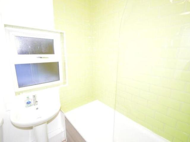 Cottage for rent in Cat Hill