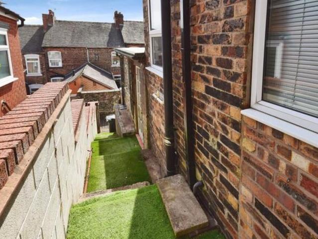 Cottage for rent in Hanley, Stoke-on-Trent