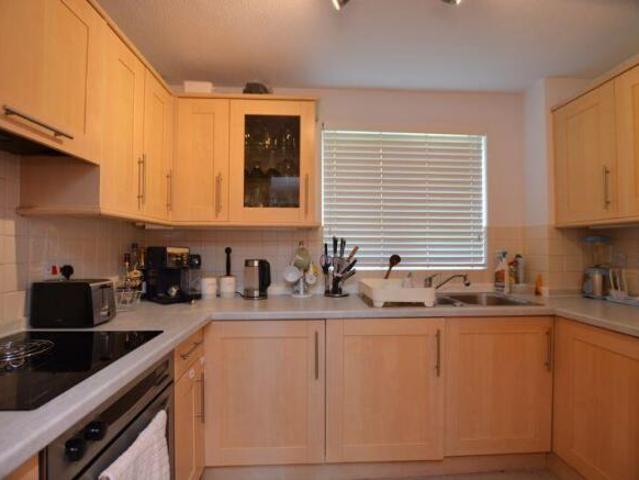 Cottage for rent in Slough