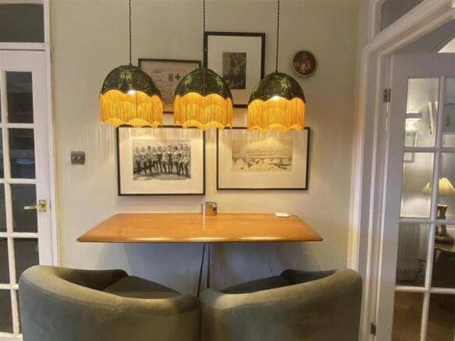 Cottage for rent in Cat Hill, England