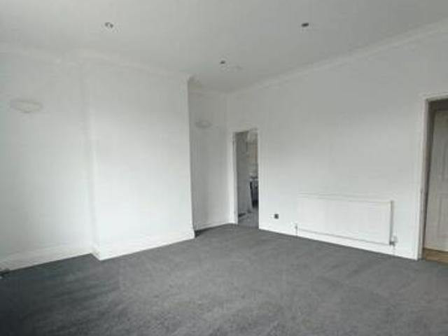 House for rent in Brookfoot, Brighouse
