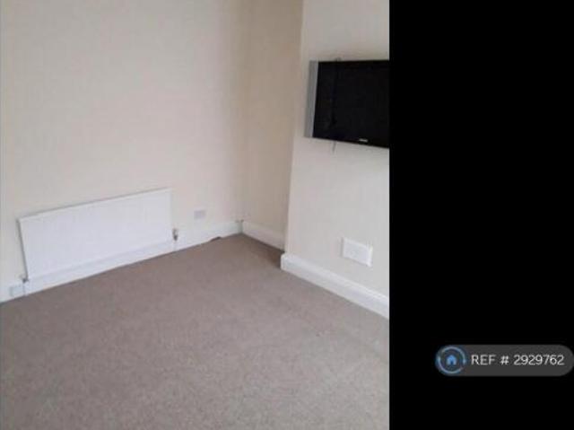 Cottage for rent in Pendock, Greater Manchester