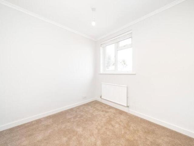 Cottage for rent in Isleworth, Greater London