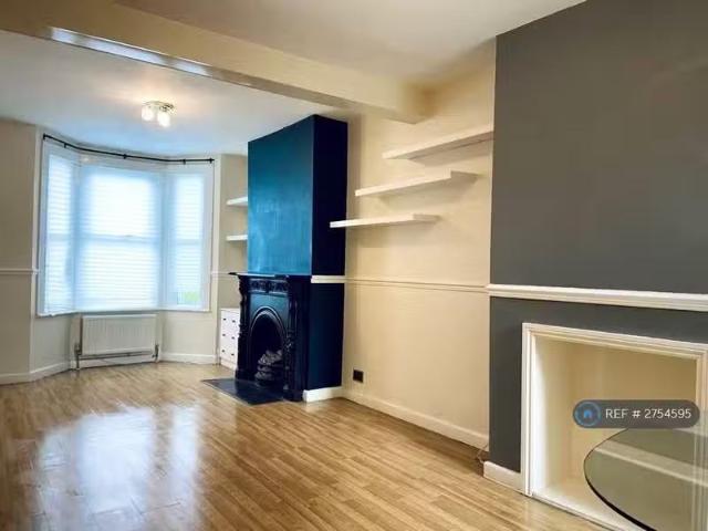 House for rent in Cann Hall, Greater London