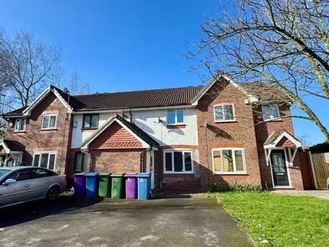 House for rent in Calderstones