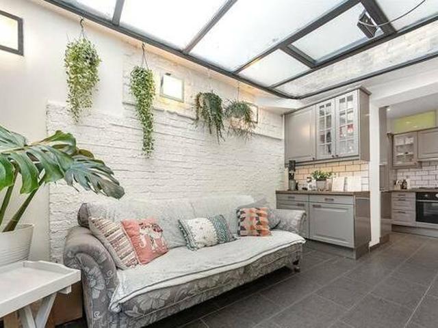 House for rent in Lyons, Greater London